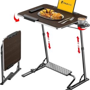 Table d'appoint pliante FoldWise améliorée pour téléviseur - Table extra large et robuste pour ordinateur portable, idéale pour le canapé, avec bureau réglable en hauteur et en inclinaison pour les repas, le travail et la télévision - Comprend un repose-pieds, un porte-gobelet, un support pour iPad et une butée de bord